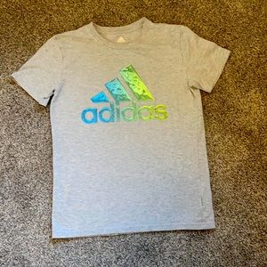 EUC boys adidas short sleeve t-shirt